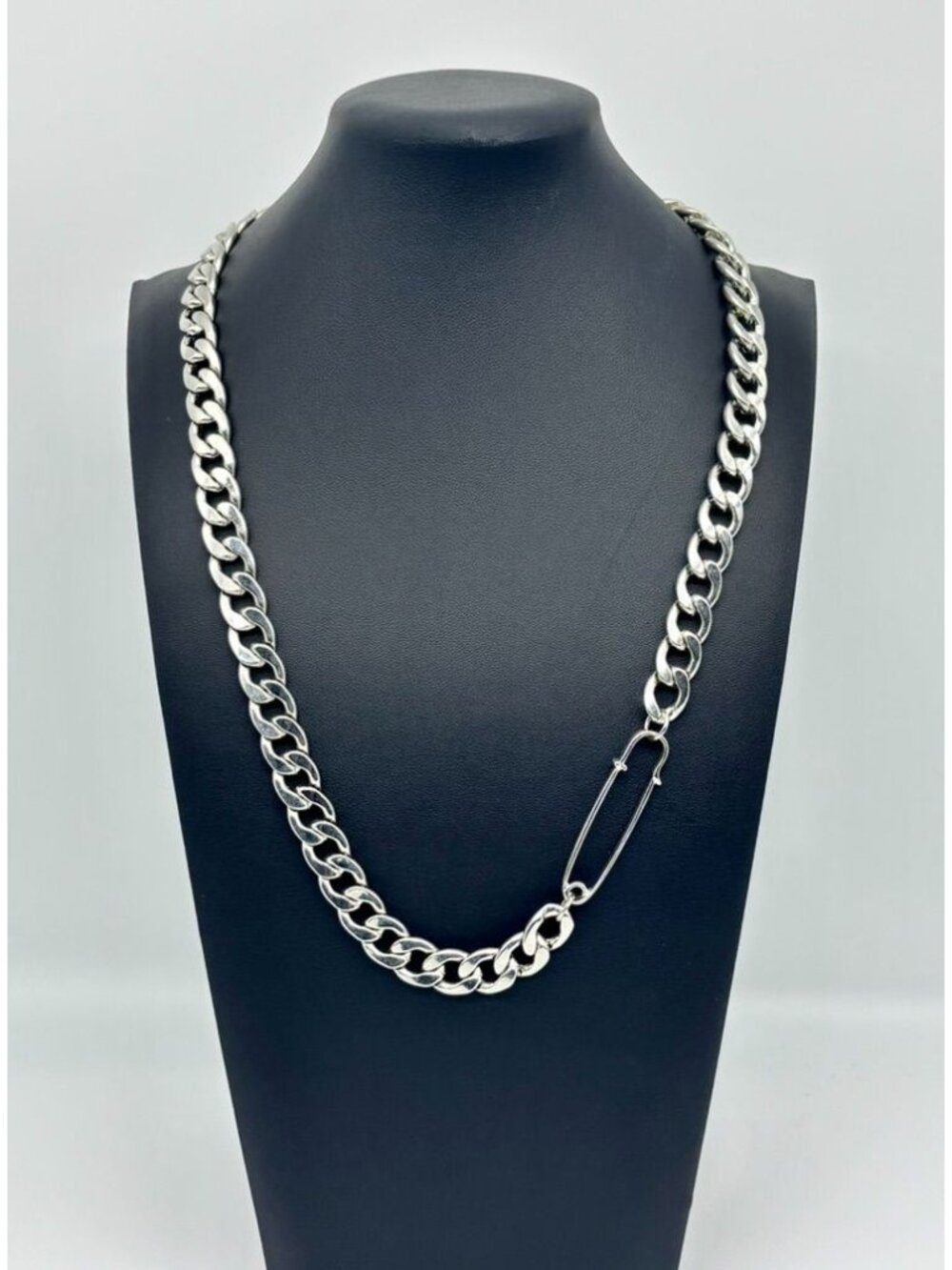 Chunky Silver-Tone Cuban Link Chain Necklace W/Faux Safety Pin Accent Adjustable